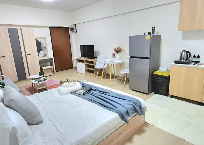 New Renovated Near Dmk/bts/impact/government Отель типа "постель и завтрак" 3*